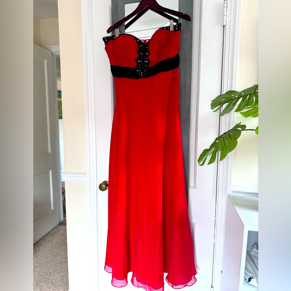 COLORS Dress Y2K Babydoll Ruched Dress with Beaded Neckline & Waistline